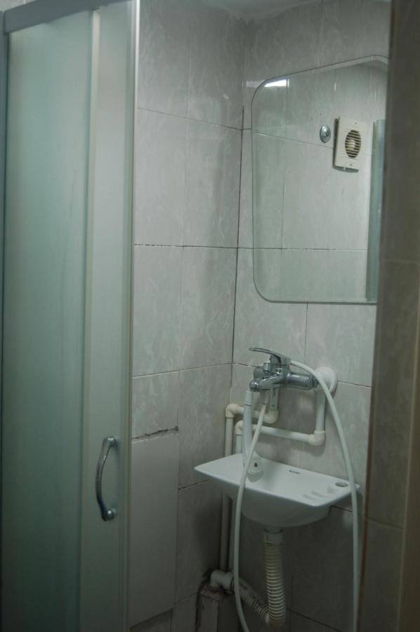Apartmani Marios Ниш Экстерьер фото